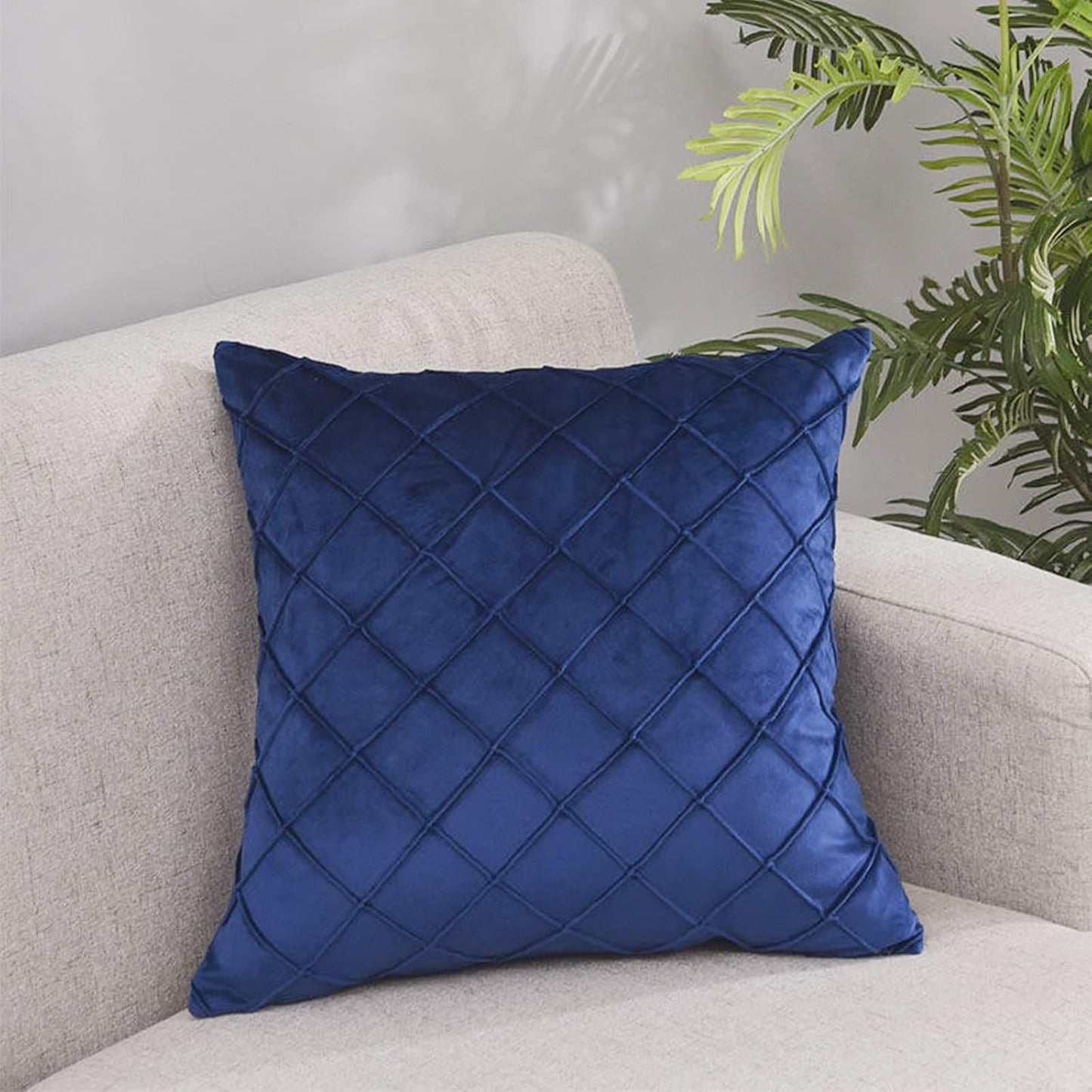 Throw Pillow Covers, Velvet Square Cushion Covers, Set of 2 Dark Blue 18X18 Inch