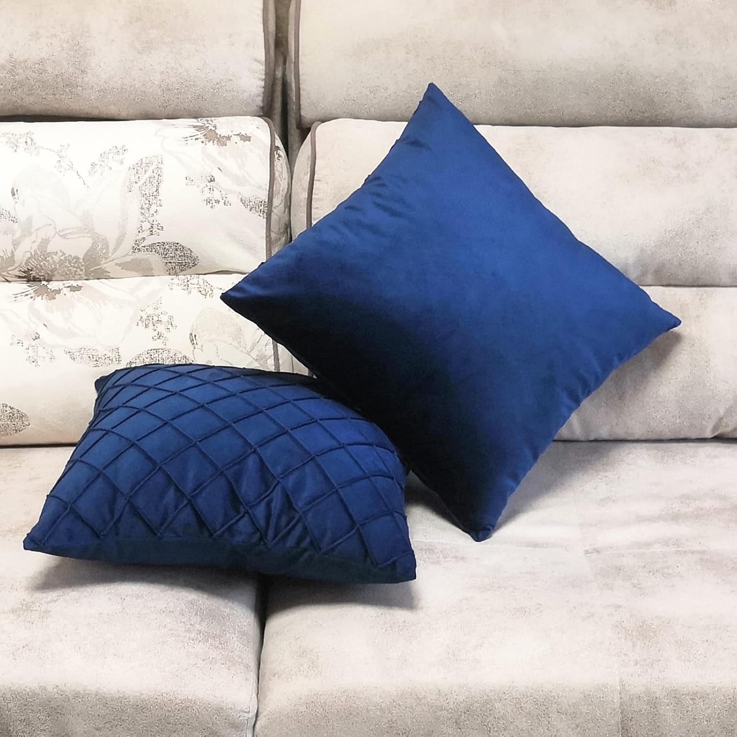 Throw Pillow Covers, Velvet Square Cushion Covers, Set of 2 Dark Blue 18X18 Inch