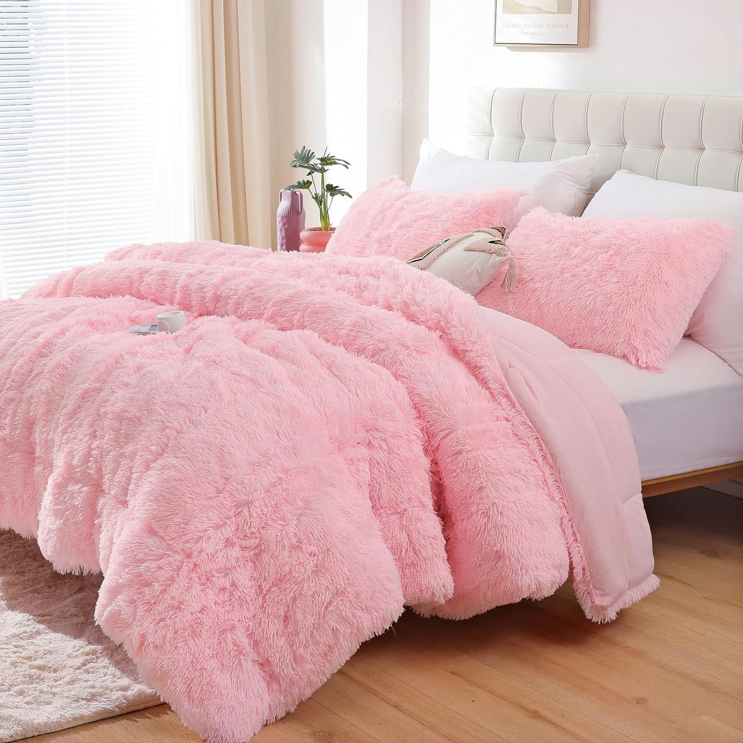 Faux Fur Pink Comforter Set Queen Size 3Pcs Fluffy Fuzzy Plush Comforter Set, Double-Sided Bedding Set (1 Faux Fur Comforter + 2 Faux Fur Pillowcases)